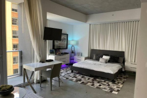 Luxury Modern Condo Downtown Miami Brickell